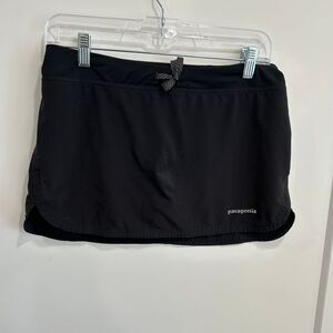Patagonia Women's Black Athletic Skort Sz S‎ Outdoor Activewear Hiking Running
